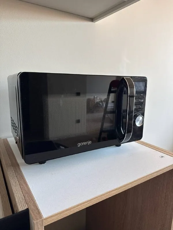Микроволновка Gorenje MO20S4BC