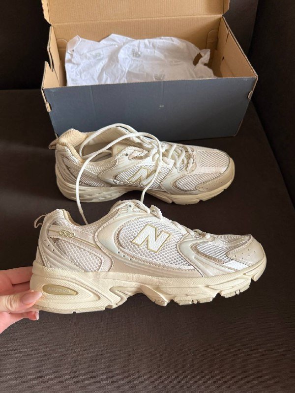 Кроссовки New Balance 530 новые оригинал EU42 US men 8,5 3