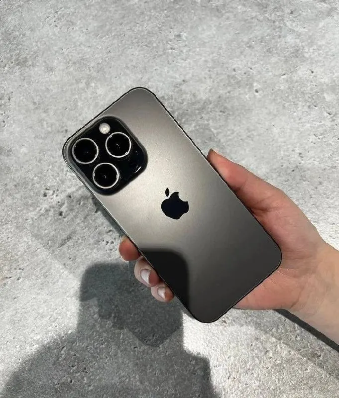 iPhone 15 Pro 128GB 1