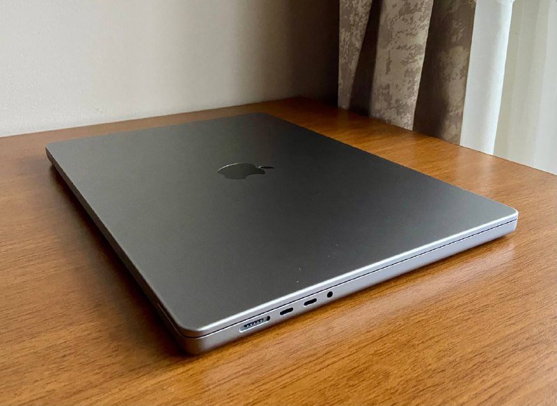 MacBook Pro 16" M1 Pro, 16GB RAM, 1TB SSD 5