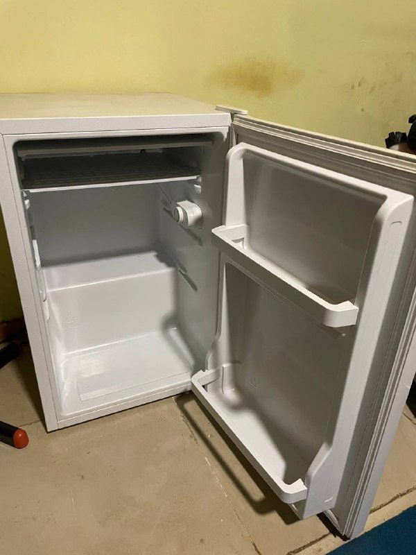 Холодильник Hisense в отличном состоянии 3