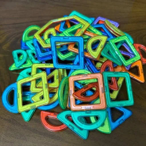 Magnetic construction set