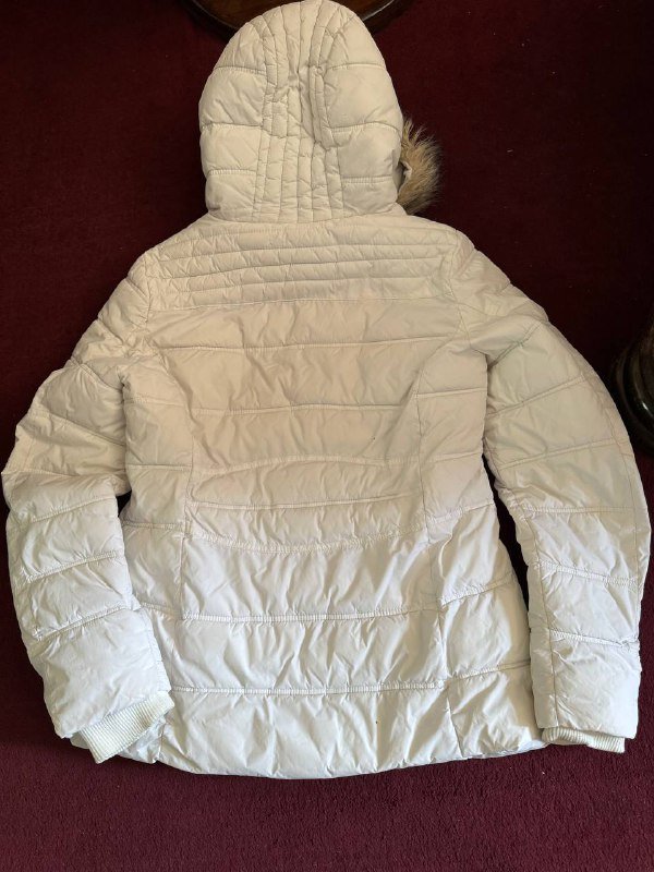 Белая теплая дутые куртка размер S 3