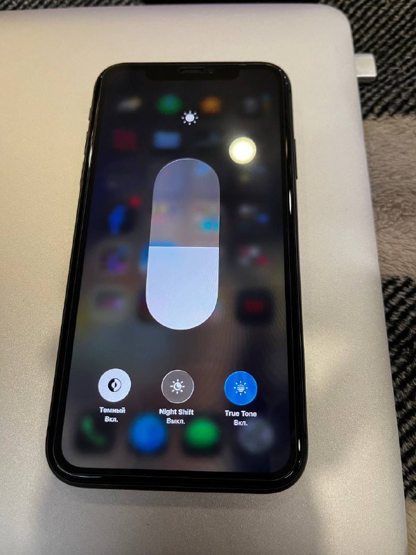 iPhone 11 128gb, чехлы, защитное стекло, кабель 3