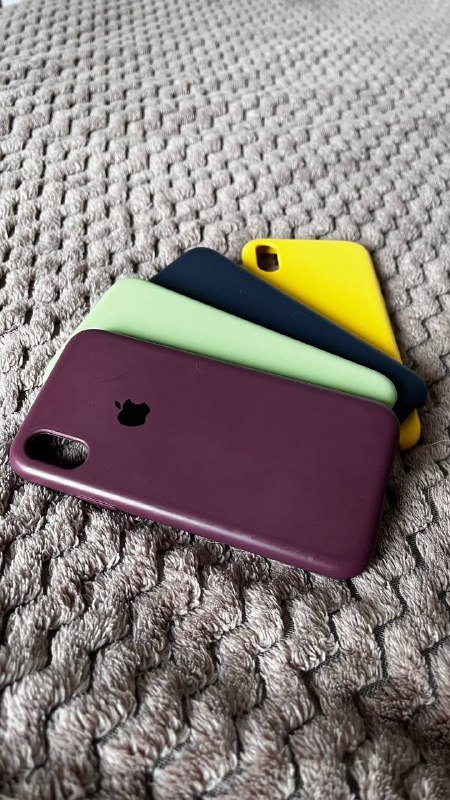 iPhone X 256 ГБ, чехлы в комплекте 3