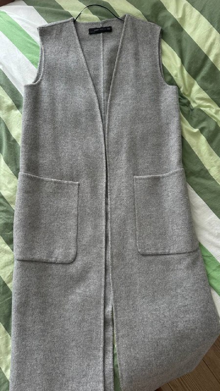 Жилетка от Zara, размер M, серого цвета