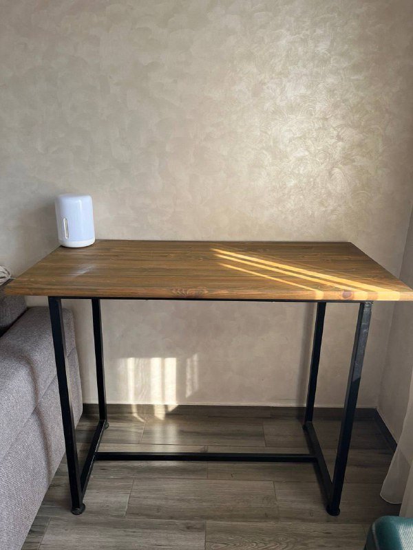 Стол массив сосны с металлическими ножками