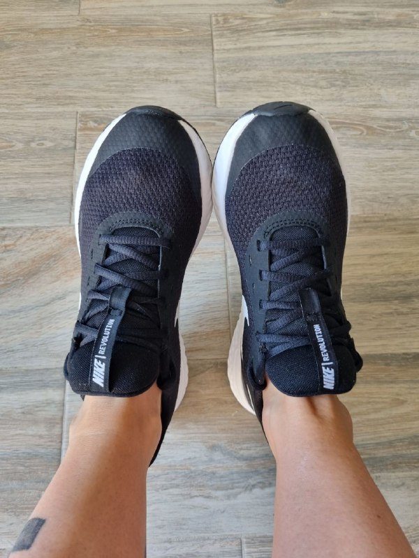 кроссовки Nike оригинал размер 38 2