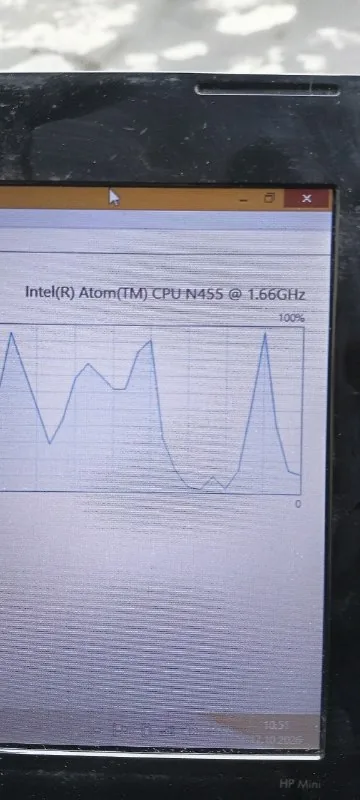 Ноутбук HP Intel Atom 1 ГБ RAM
