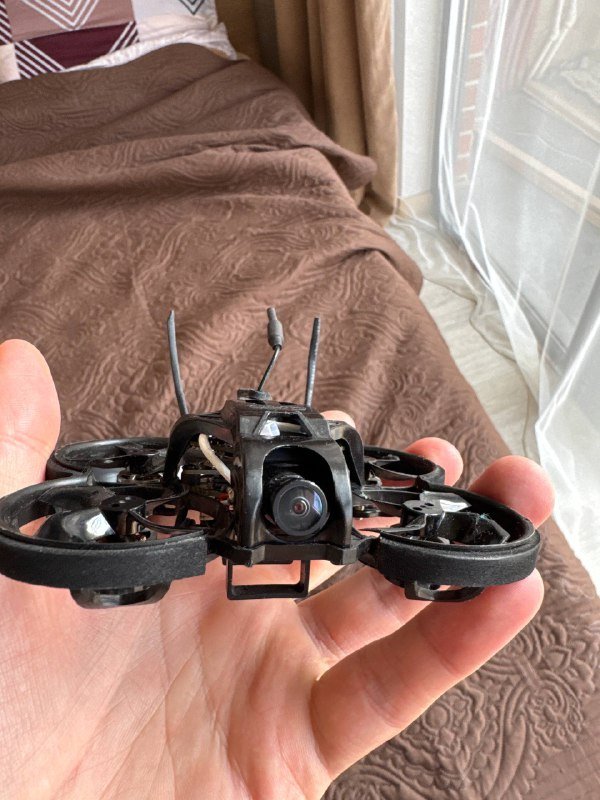 Монитор Dell P2720D, ноутбук 2015 года, фотоаппарат Зенит, FPV дрон GEPRC 3