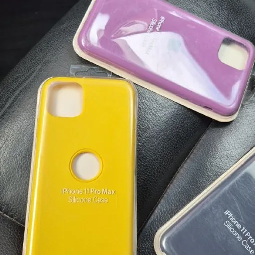 Чехлы iPhone 11 Pro Max