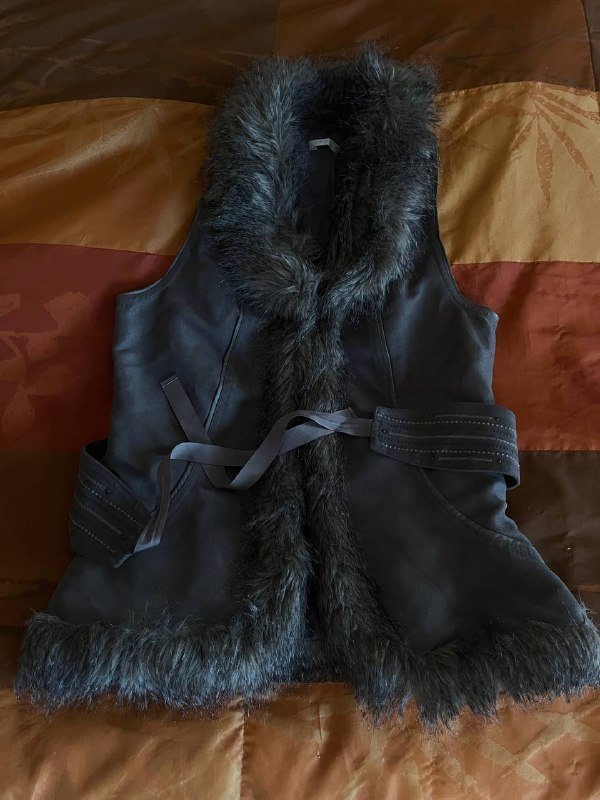 длинный жилет пальто, жилет с искусств мехом, шапки и митенки