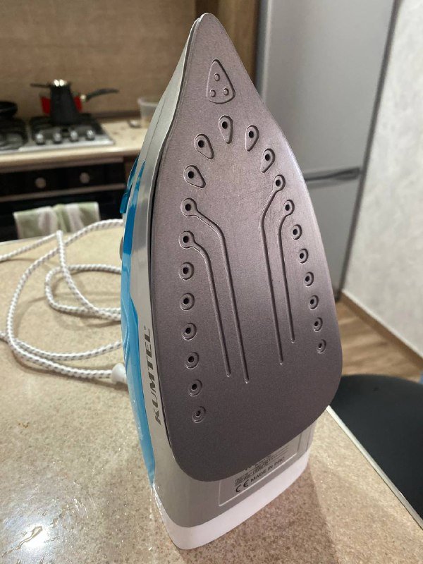 Утюг KUMTEL