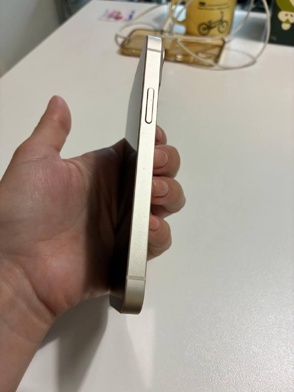 iPhone 13 mini white 128 GB in perfect condition 5