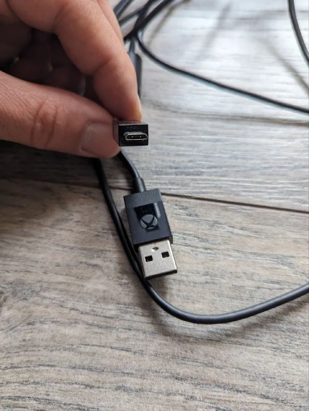 Кабель USB - Micro USB