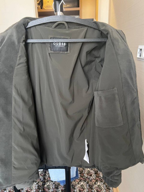 Куртка GUESS мужская, размер М 5