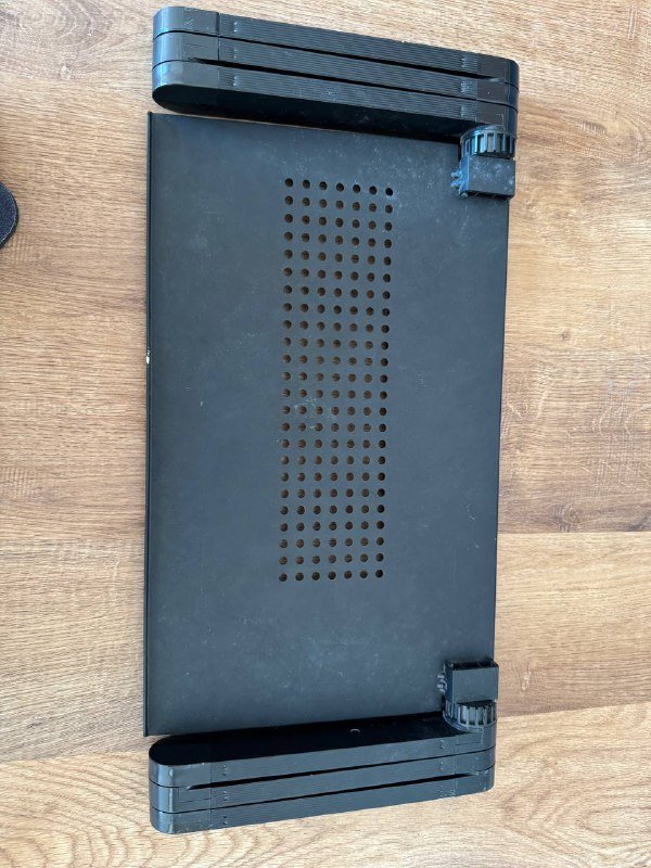 Регулируемый складной стол для ноутбука 2