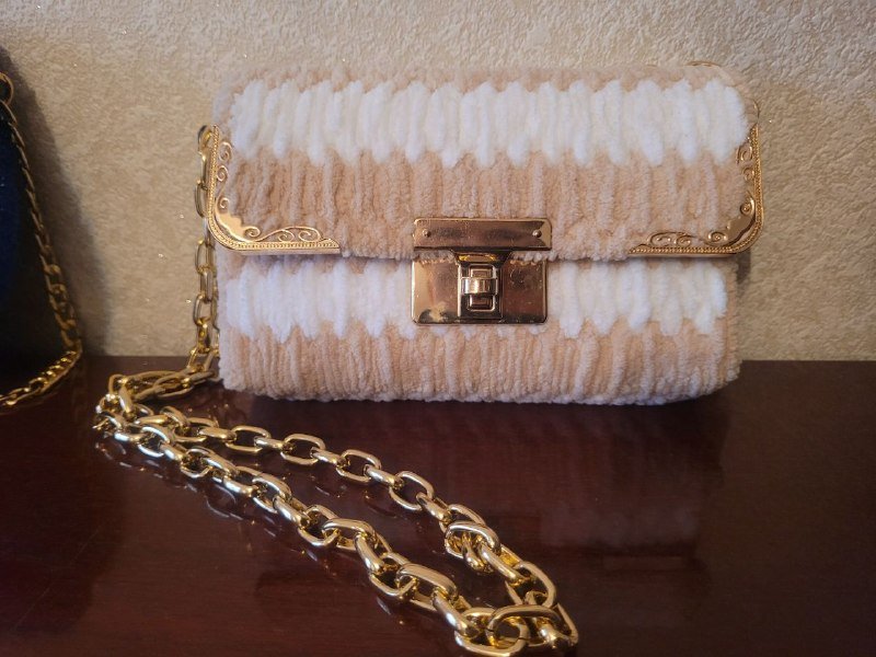 Сумки ручной работы разные цвета