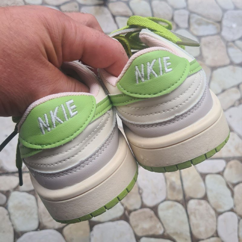 Кроссовки женские размер 33 2