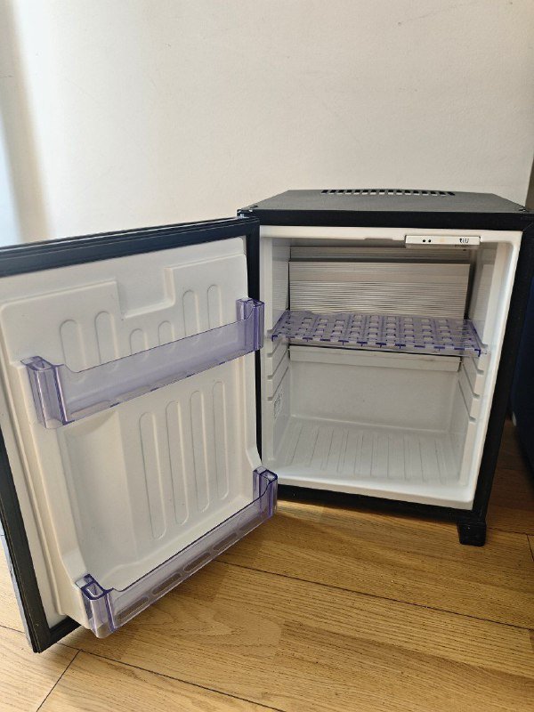 Барный холодильник