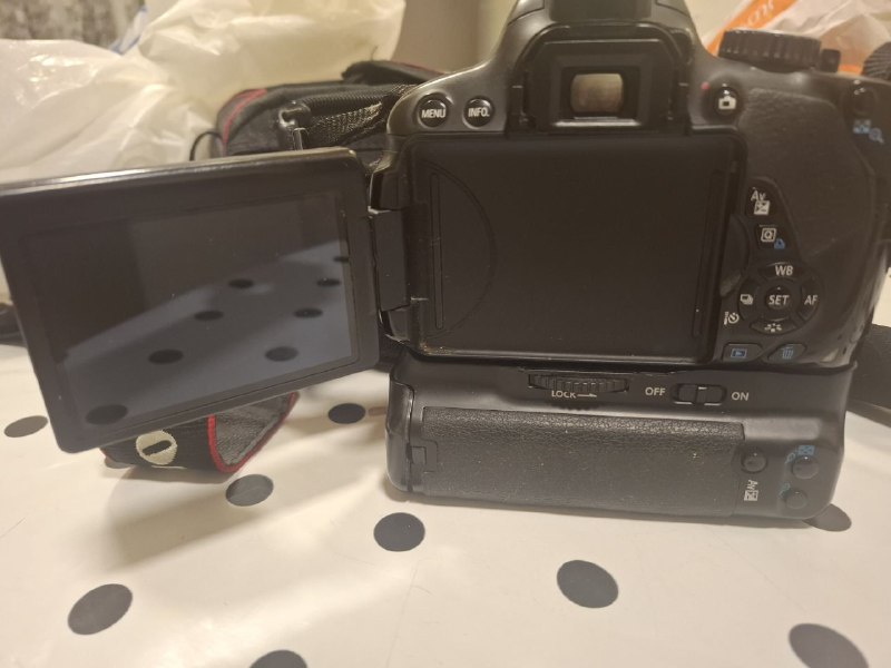Камера Canon 650d с объективом Гелиос 44м-2 и аксессуарами