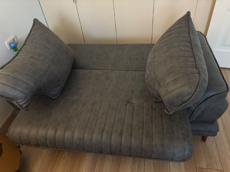 Дымчатый диван 2