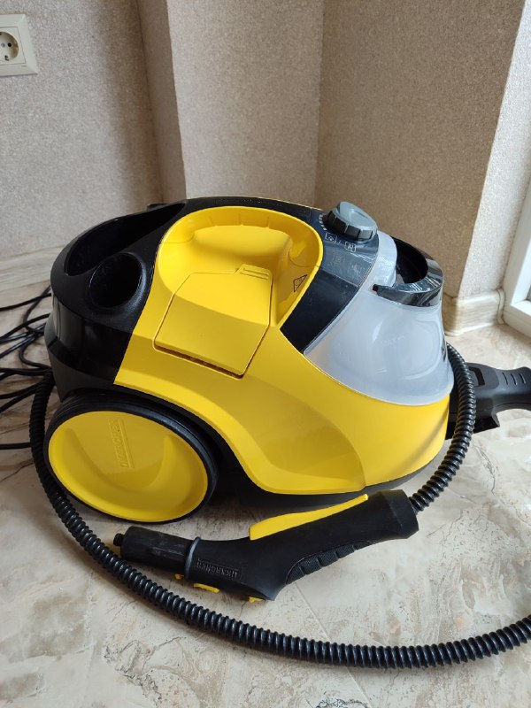 Пароочиститель Karcher SC5 в отличном состоянии 2