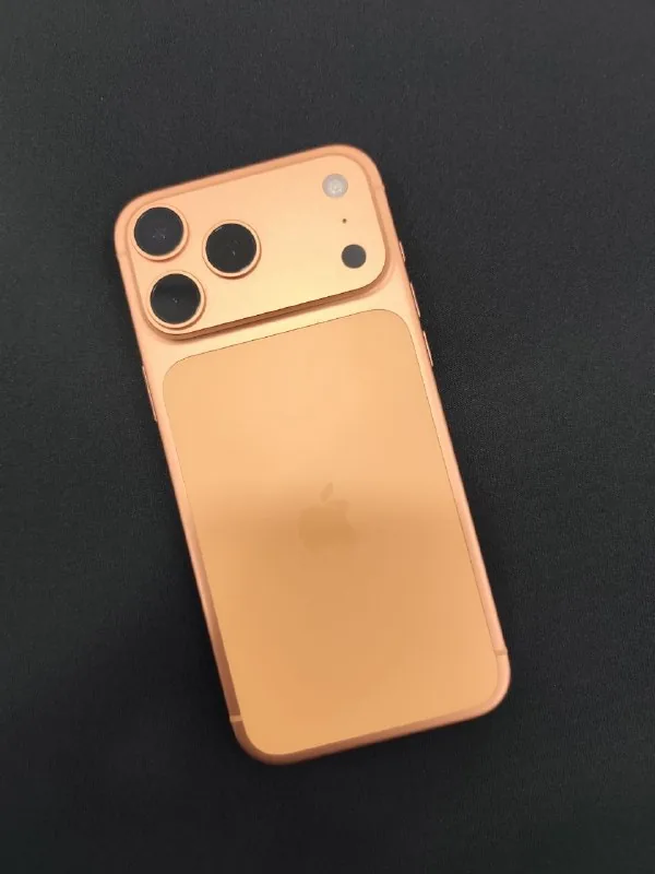 iPhone 17 Pro Max 1