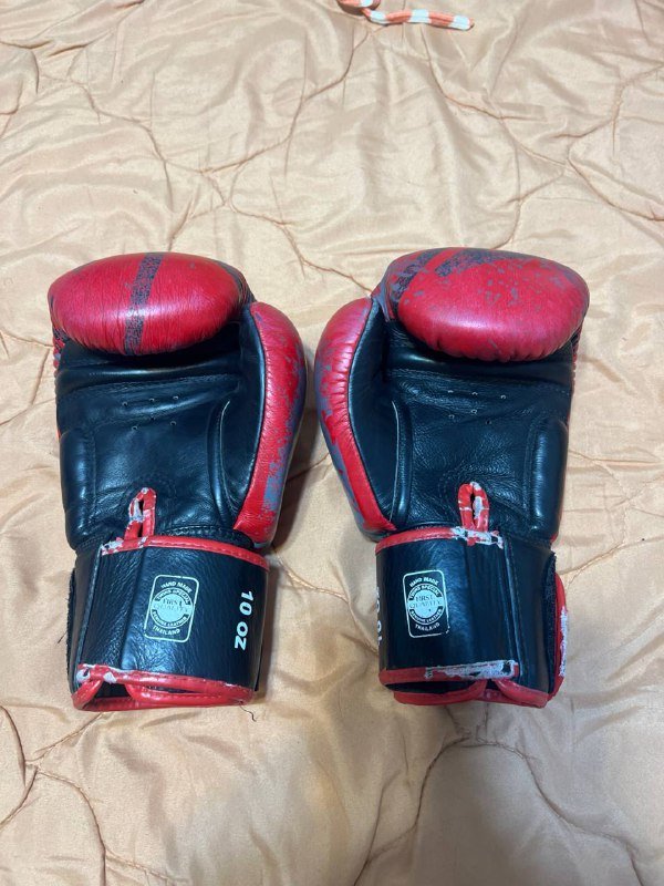 Боксерские перчатки 2