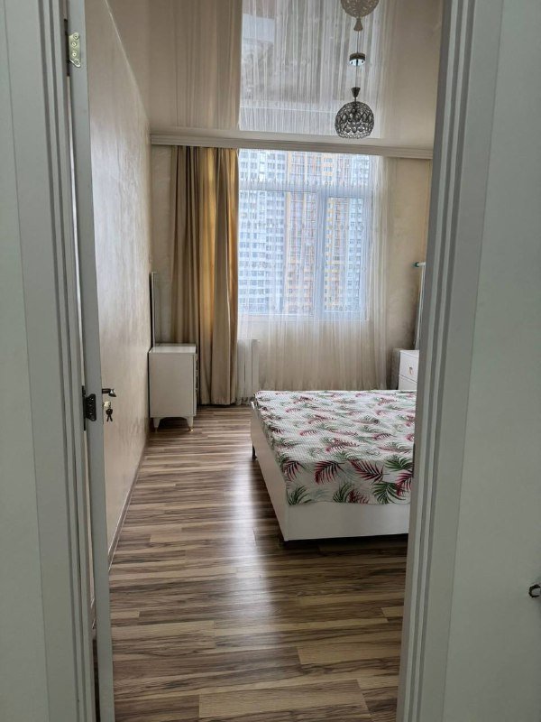 3-комнатная квартира с 2 спальнями, балконом, центральное отопление 7