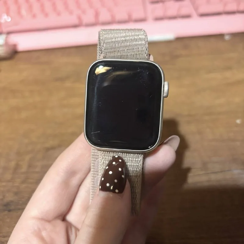 Часы Apple Watch SE