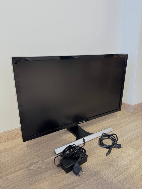 Монитор Samsung LU28E590DS 28 дюймов 4K UHD