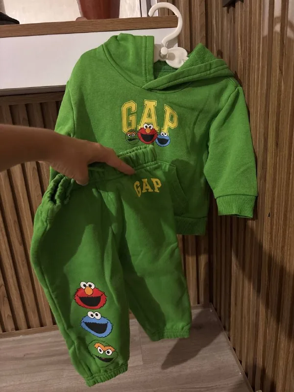 Детский костюм GAP x Sesame Street 1
