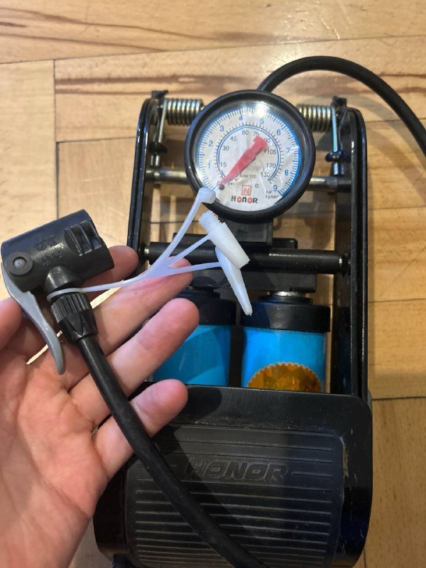 Насос ножной для машины, мячей и велосипедов