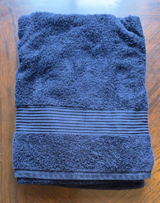 Банное махровое полотенце синее