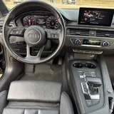 Audi A4 2.0T quattro S-line 7