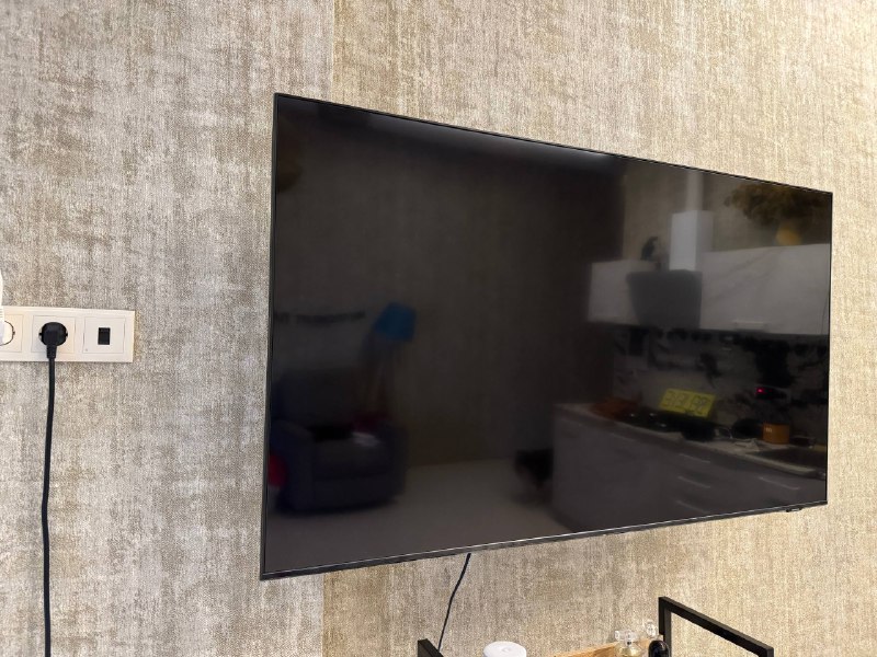 Телевизор Samsung, Софт-дреды, Фен Dyson