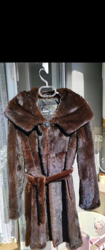 Роскошная норковая шуба Saga Mink, размер S–M