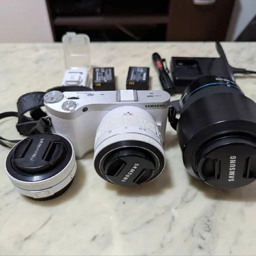 Samsung NX300 камера с 3 объективами комплект