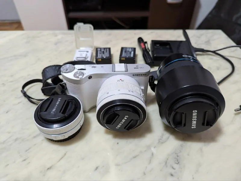 Samsung NX300 камера с 3 объективами комплект 1