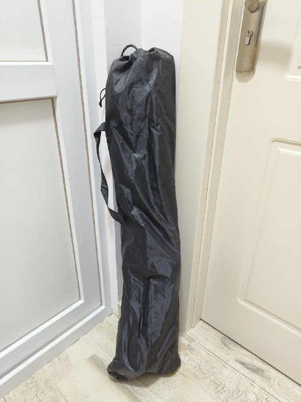 Складное кресло в форме полумесяца 2