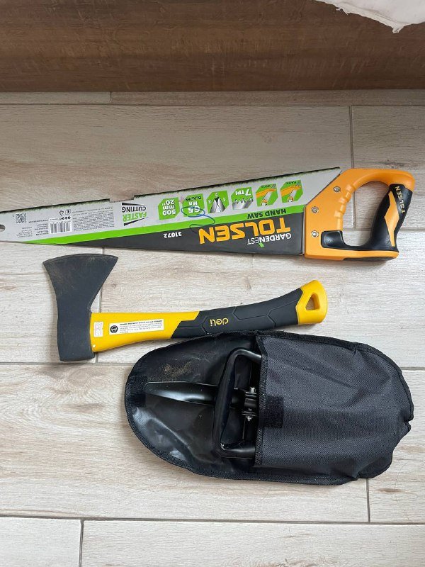 Топор, пила, раскладная лопата набор