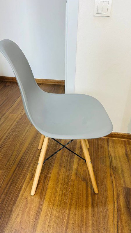 Серая компьютерная стул 2