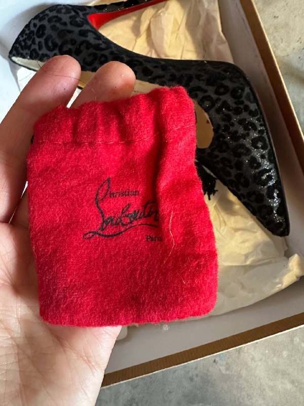 Женские туфли Лабутены оригинал размер 38