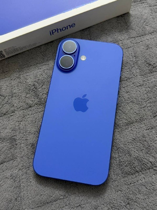 iPhone 16 с чехлом, кабелем, коробкой 1