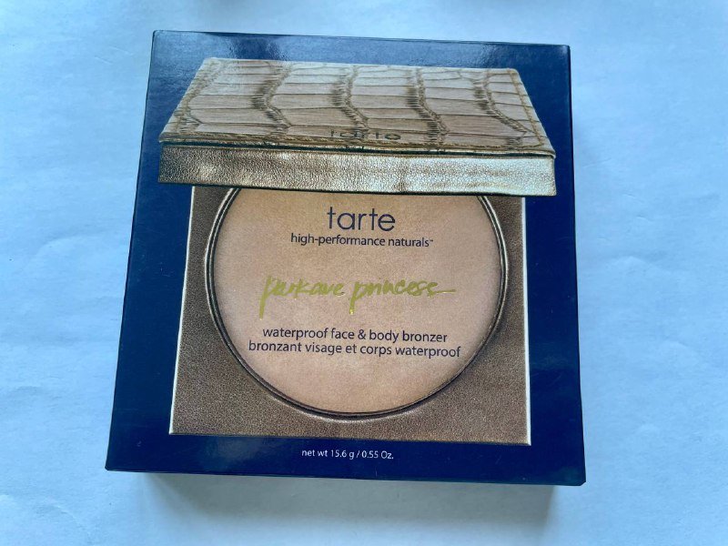 Матовый бронзер для лица и тела, кисть для тонального крема