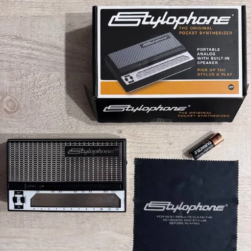 Электронный синтезатор Stylophone