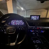 Audi Q7 10