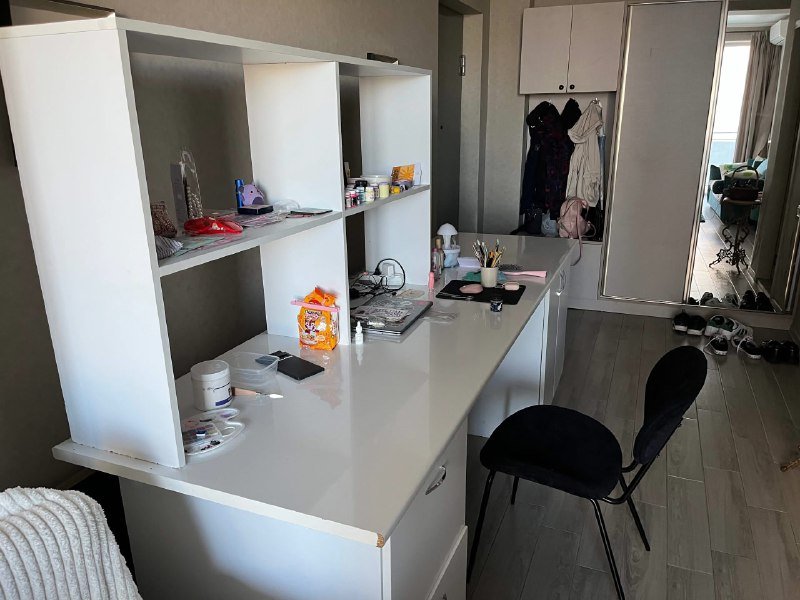 Большой стол для творчества и работы 3