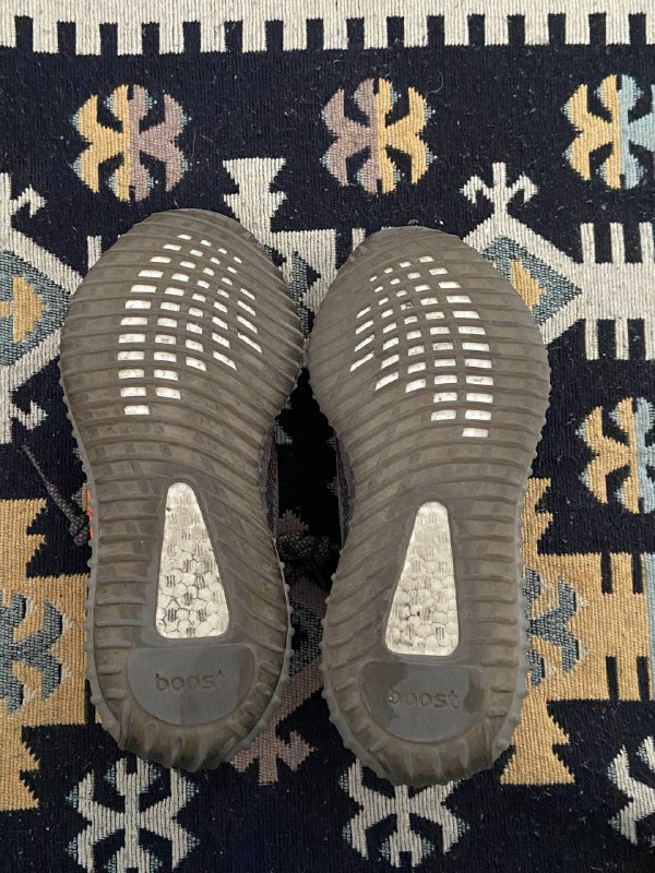 Кроссовки YEEZY 500 и YEEZY 350 размер 9US 2
